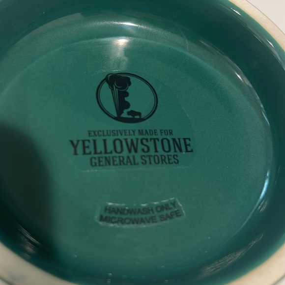 YELLOWSTONE National Park-Ceramic Mug. EUC & Very Sturdy Design With Wide Base. - Picture 6 of 9